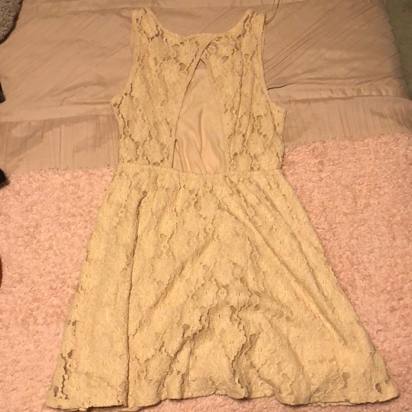 Flowy spring dress - Picture 2 of 2